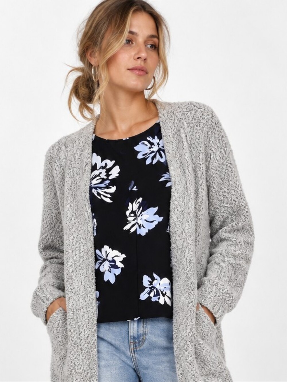 Banana Republic Top floral blouse flutter sleeves